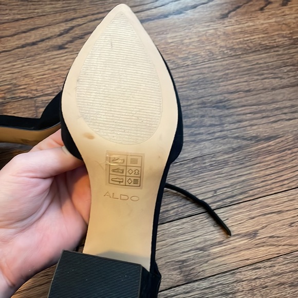 Pointed toe heel - Picture 4 of 4